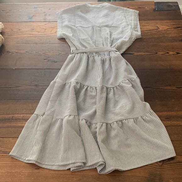 Monteau women’s size medium - Picture 2 of 2